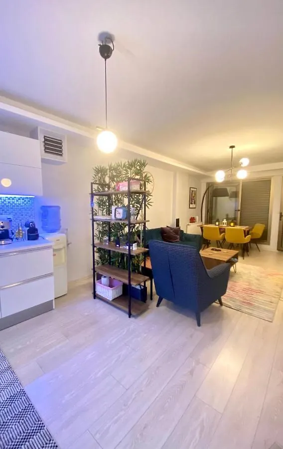 Apartment Paksoys Bostanli Flat Lux And City Center Izmir